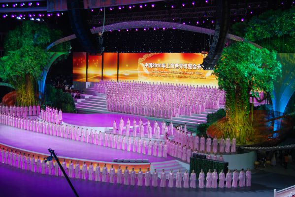 LED顯示屏租賃多少錢一平？