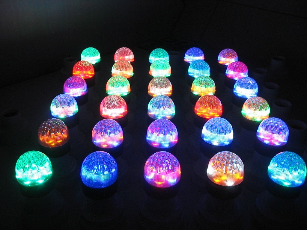 生死未知？傳統(tǒng)LED產(chǎn)業(yè)發(fā)展之互聯(lián)網(wǎng)之路