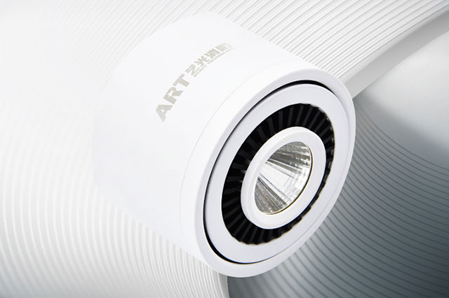 如何辨別真假消防應(yīng)急燈？